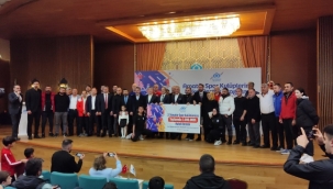 Sultangazi belediyesinden amatör kulüplere 2 milyon lira yardım