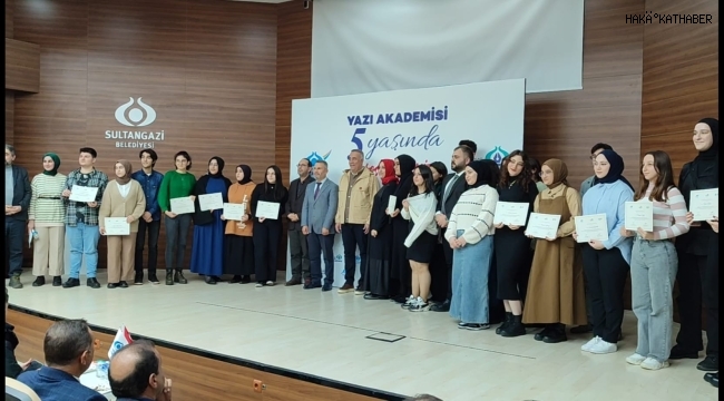 Sultangazili Öğrencilerden Başkan Dursun'a Yazı Akademisi Teşekkürü