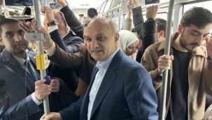 Saadet Partisi İBB Adayı Birol Aydın metrobüste vatandaşla buluştu: "Yapılan hizmetler var ama yetmiyor"
