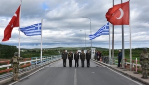 Türk askeri yetkililerden Yunanistan'a ziyaret