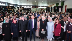 Sultangazili Kursiyerlerden "Gelincik Çiçeği" Temalı Sergi