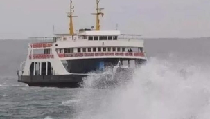 Erdek'te feribot seferleri iptal edildi