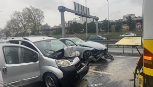 Fatih'te zincirleme trafik kazasında 1 kişi yaralandı