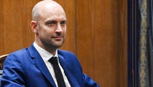 Fransa'dan aylar süren gerginlik sonrası Cezayir'e ilk ziyaret - Dünya Haberleri