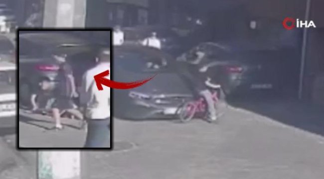 Çocuklar küçük kavga büyük... Bisikletini vermeyince 'bıçaklamakla' tehdit ettiler yetmedi araba çarpan çocuğu tekme tokat dövdüler