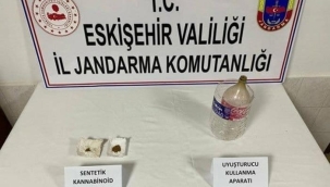 Jandarma Eskişehir'e uyuşturucu getiren 2 şüpheliyi yakaladı