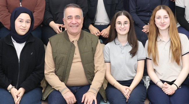 Sultangazi Belediye Başkanı Abdurrahman Dursun, 2026 yılına girerken yeni yıl mesajı yayımladı. 