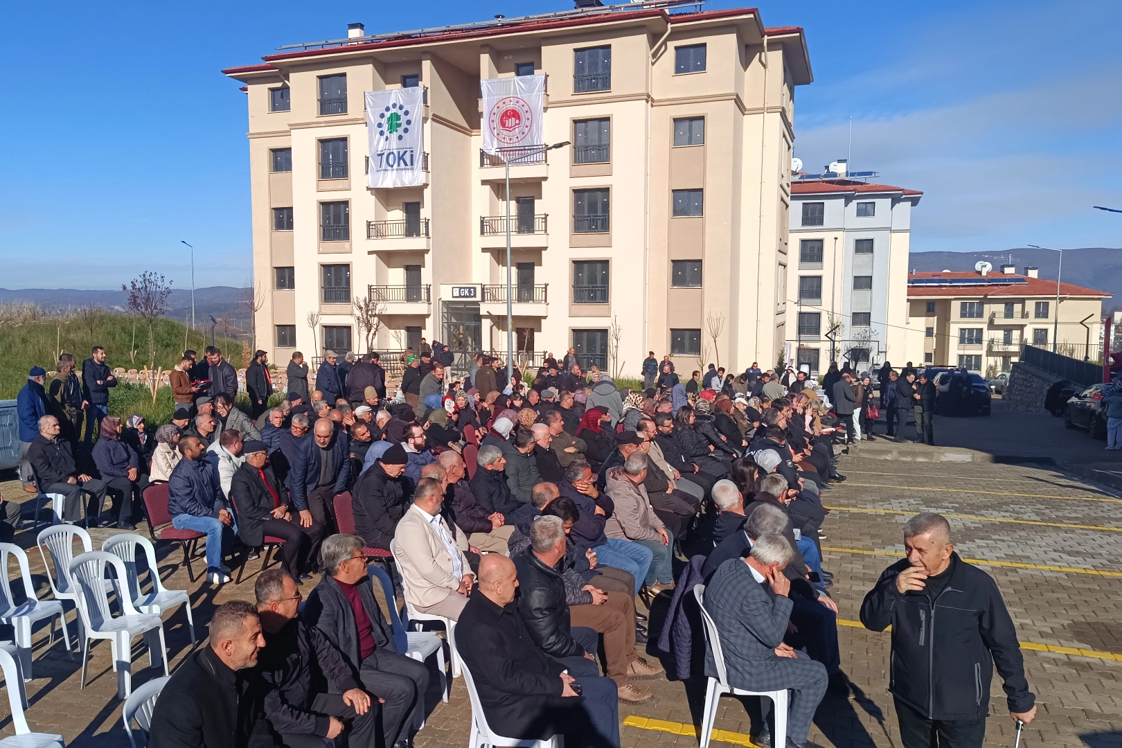 TOKİ'nin 105 sosyal konutu Pazaryeri'nde hak sahiplerine teslim edildi