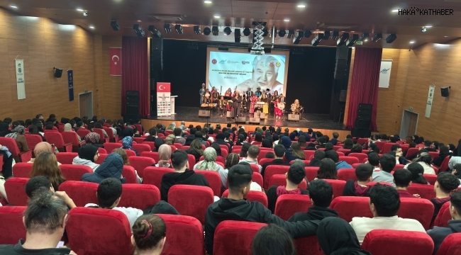 Türk Dünyası Edebiyatının Kalbi Sultangazi'de Attı.