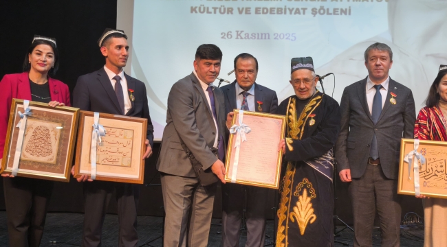 Türk Dünyası Edebiyatının Kalbi Sultangazi'de Attı.