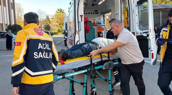 Yolcu minibüsü ile otomobil çarpıştı: 5 yaralı