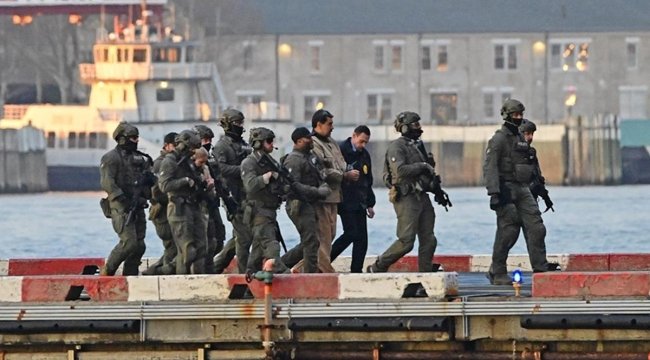 3 ülke liderine operasyon emri! Maduro'dan etkilendi, Macron onay verdi