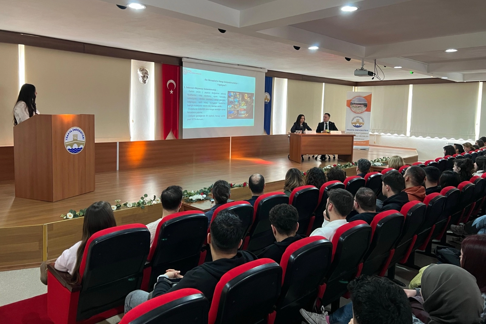 Edirne'de Keşan'da öğrencilere siber suç ve hesap kiralama uyarısı