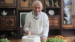 Türkiye'nin asırlık dedesi! 102'nci yaşını kutladı: "Sıhhatim gençlik gibi"