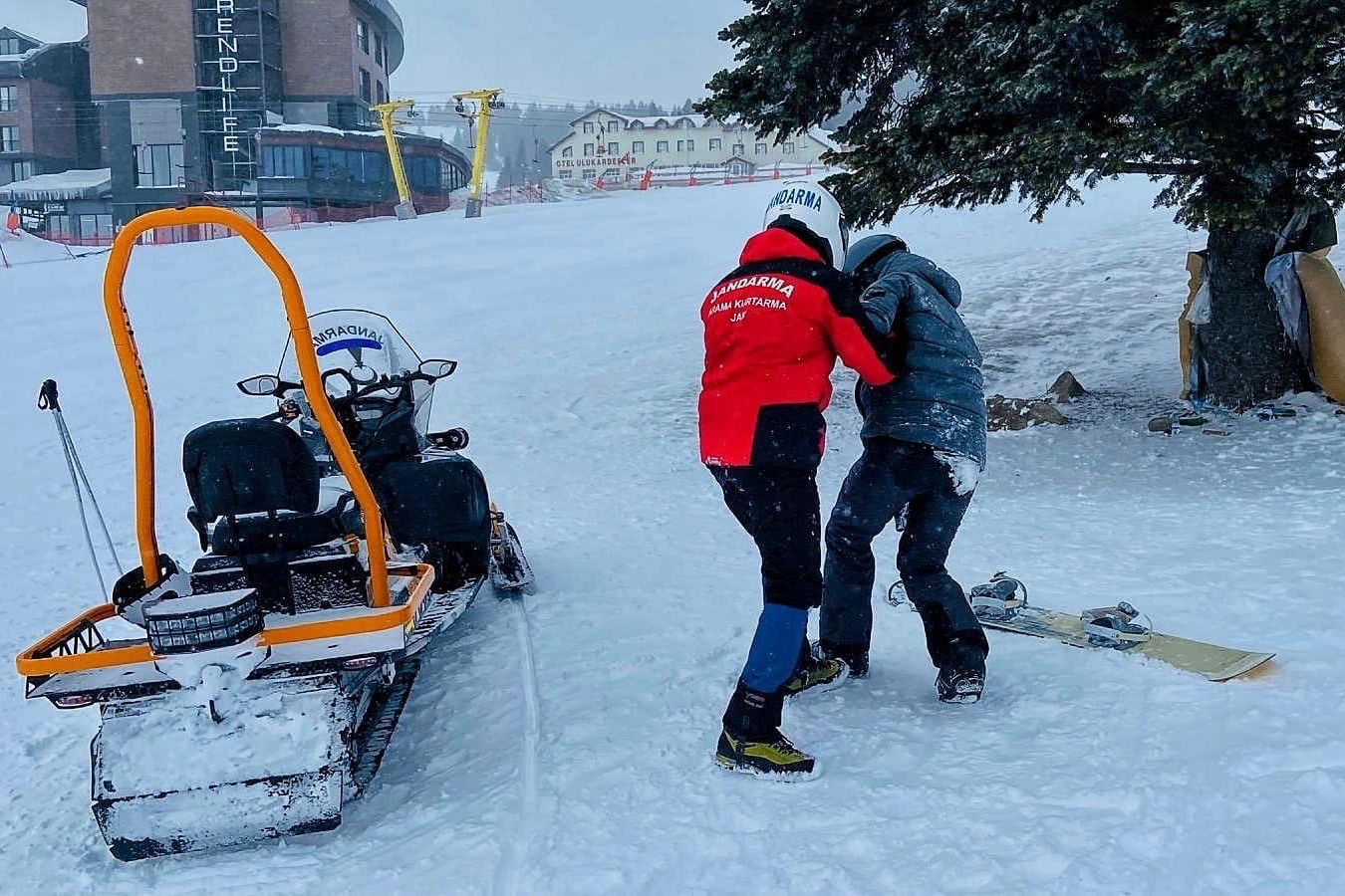 Uludağ'da JAK 9 günlük tatilde 141 olaya müdahale etti
