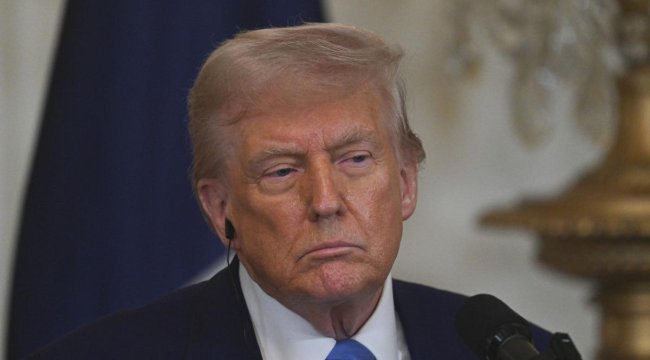 Trump: İran'a yatırımı engellemiyoruz