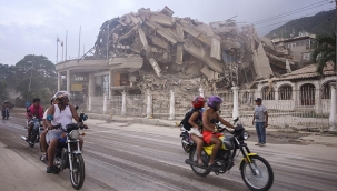 Venezuela'da 7,5 ve 7,2 büyüklüğünde iki deprem!