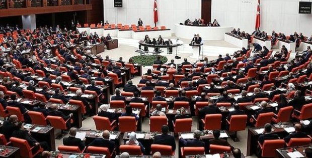 AK Parti'nin yasa teklifi mecliste: Mahkemesiz ad ve soyad değişikliği yapılacak