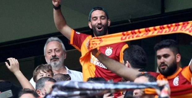 Arda Turan'dan Galatasaray açıklaması: Her gün konuşmayalım, hayırlısı olsun