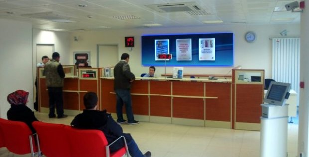 Bankalarda yarından itibaren yeni dönem! Anne kızlık soyadı ile kimlik doğrulama tarihe karışıyor