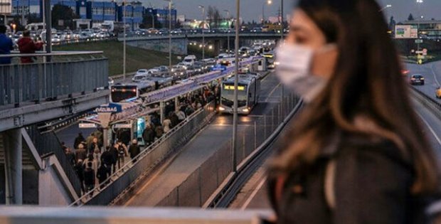 Bilim Kurulu Üyesi Tevfik Özlü: Maske, hijyen ve mesafeye dikkat edersek yeni normalde her şeyi yapabiliriz