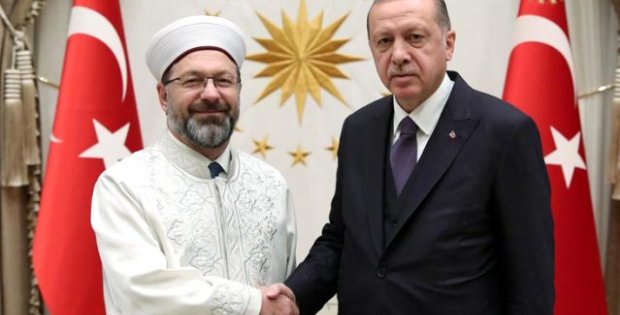 Cumhurbaşkanı Erdoğan, eşcinseller ile ilgili sözleri nedeniyle Diyanet İşleri Başkanı'na destek çıktı