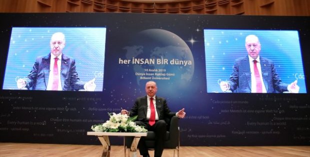 Cumhurbaşkanı Erdoğan'a 'İdolünüz kim?' diye sordular, verdiği yanıt salonda büyük alkış aldı