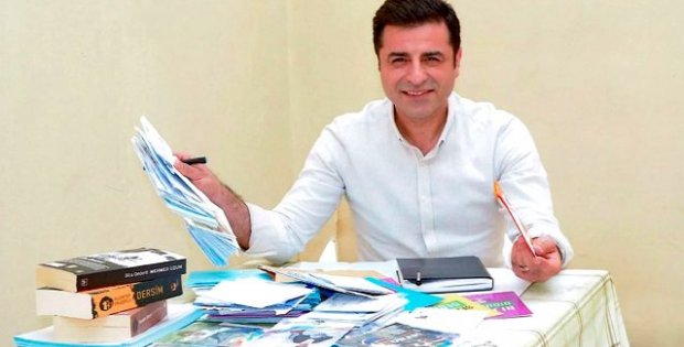 Duruşmaya katılmayan Selahattin Demirtaş'ın sağlık durumuna ilişkin avukatından açıklama yapıldı