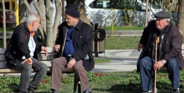Erdoğan, sokağa çıkamayan 65 yaş üstü vatandaşlar için talimatı verdi: Pazartesi güzel haberler gelebilir