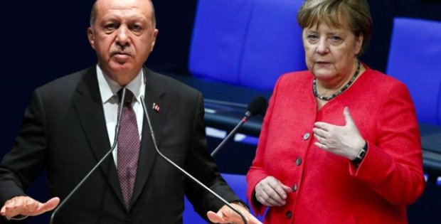 Erdoğan'dan Merkel'e zor soru: Fransa'nın amacı ne, o uçak gemisi neden buraya geliyor?