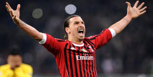 Futbol kamuoyuna bomba gibi düşen haber! Zlatan Ibrahimovic'in koronavirüs testi pozitif çıktı
