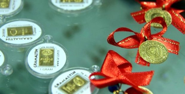 Gram altın 393 lira ile tarihin en yüksek seviyesini görmesinin ardından 392,3 liradan işlem görüyor