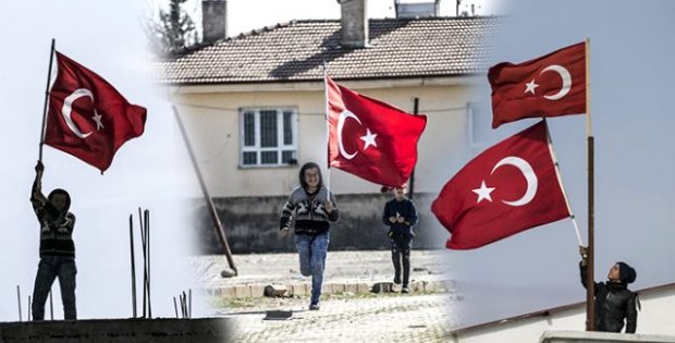 Hatay Reyhanlı'da sınır mahallesi bayraklarla donatıldı
