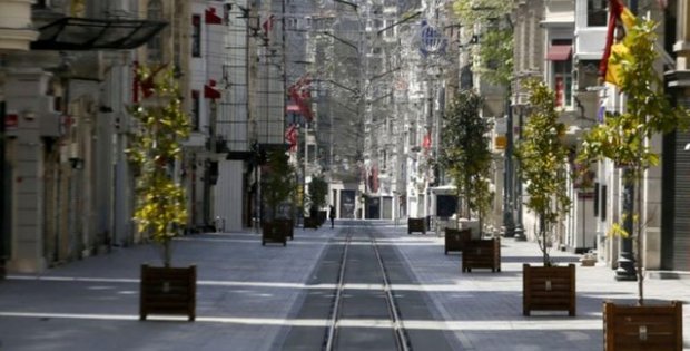Haziran'da 65 yaş üstü ve kronik hastalar için sokağa çıkma yasağı kısmen devam edebilir