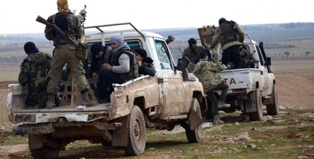 İdlib'de ılımlı muhalifler, stratejik önemdeki Serakib ilçesini kontrolüne aldı