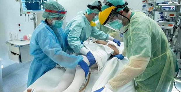 İngiltere'de koronavirüs kısıtlamaları geri dönüyor! Maske takmak da zorunlu olacak