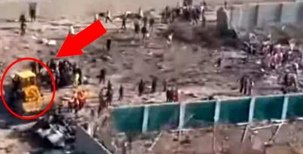 İran'daki uçak kazasında, olay yerinde çekilen fotoğraf akılları karıştırdı