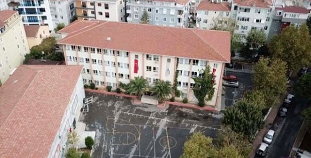 İstanbul'da depremden zarar gören 9 okul için yıkım kararı alındı