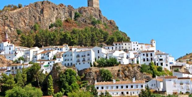 Koronadan kırılan İspanya'da vakanın görülmediği tek yer olan Zahara de la Sierra'nın sırrı ortaya çıktı