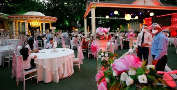 Koronavirüs tedbirleri kapsamında 81 ilde nişan, sünnet ve kına gecesi gibi organizasyonlar kısıtlandı