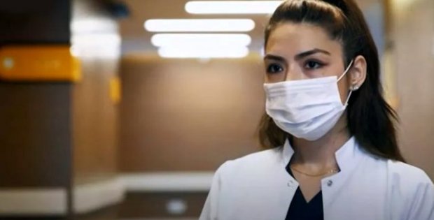 Koronavirüse yakalanan Hemşire Kübra Aslankılıç, 1 hafta boyunca görme yetisini kaybetti