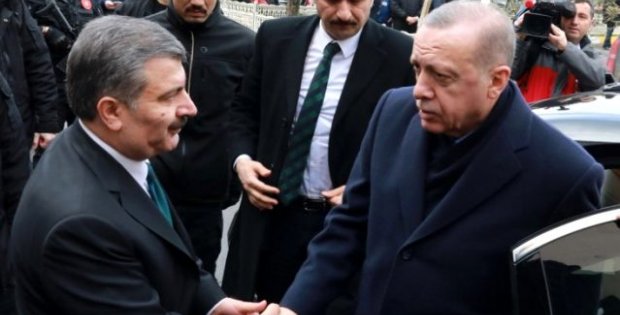 Liderler anketinde Fahrettin Koca sürprizi! Cumhurbaşkanı Erdoğan'ı geride bıraktı