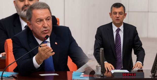 Meclis'te Hulusi Akar-Özgür Özel gerginliği!