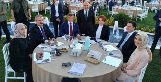 MHP'den ihraç edilen Erhan Usta'nın kızının nikah töreninde 4 genel başkan bir araya geldi