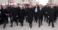 Abdullah Gül cenaze sonrası hangi isimlerle bir araya geldi?