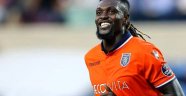 Adebayor, Club Olimpia ile sözleşme imzaladı