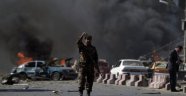 Afganistan'da siyasi liderlerin de katıldığı törene bombalı saldırı düzenlendi