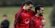 Arsenal'in Hakan Çalhanoğlu ile ilgilendiği iddia edildi