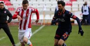 Demir Grup Sivasspor, Medipol Başakşehir ile 1-1 berabere kaldı