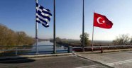 Dışişleri Bakanlığı'ndan Selanik'te Türk bayrağının yakılmasına tepki! Denize döktüğümüz savaş hatırlatıldı